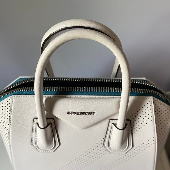 Givenchy Antigona Small - Picture 4 of 9